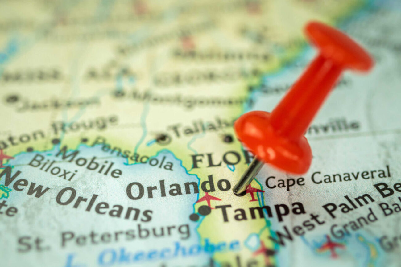 Location Orlando city in Florida, map with red push pin pointing close-up, USA, United States of America