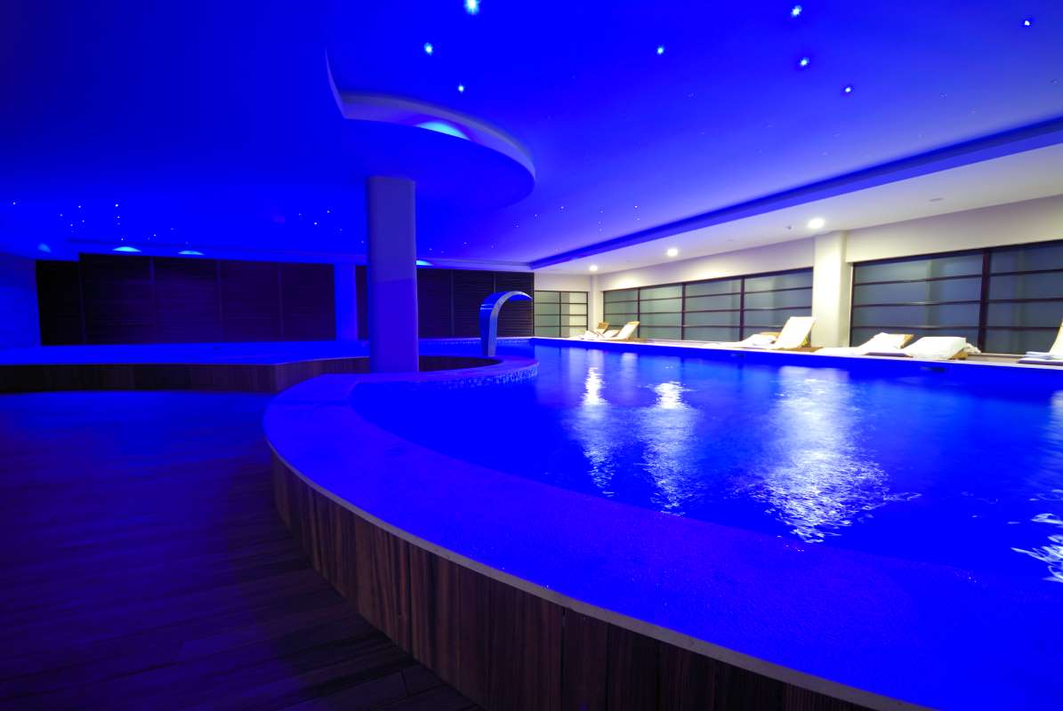 lixury-indoor-swimming-pool_0x800