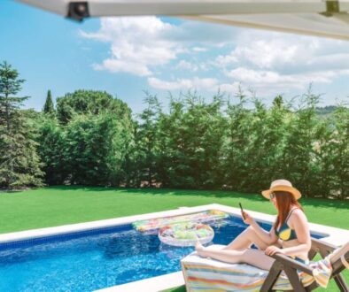 portrait-young-woman-sitting-slide-park_0x800