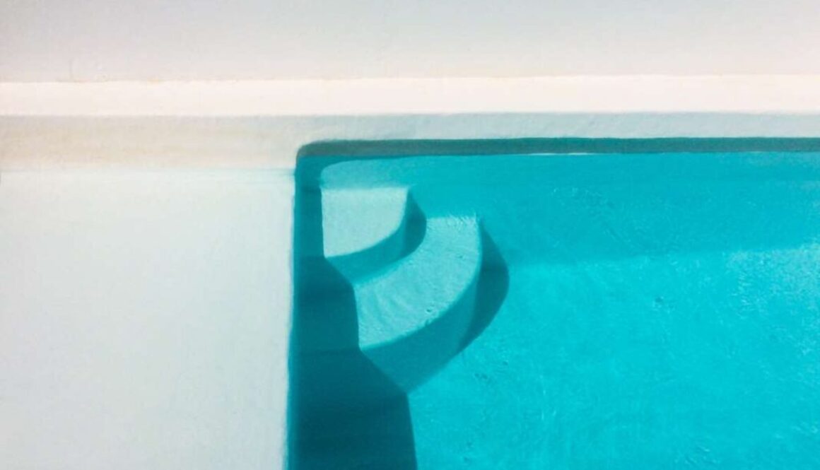 shadow-swimming-pool-against-sea_0x800