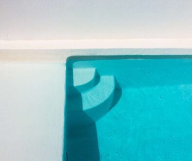 shadow-swimming-pool-against-sea_0x800