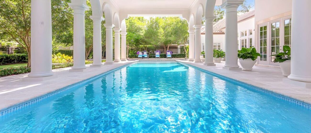 pool-with-white-archway-it_0x800