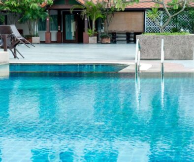 blue-swimming-pool-ready-play-hot-those-who-like-play-with-copy-space(1)_0x800