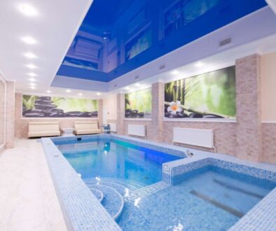 indoor-swimming-pool-hotel-spa-center_0x800