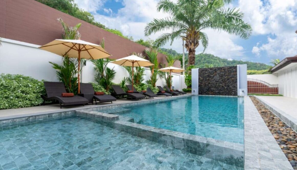 outdoor-swimming-pool-pool-terrace_0x800