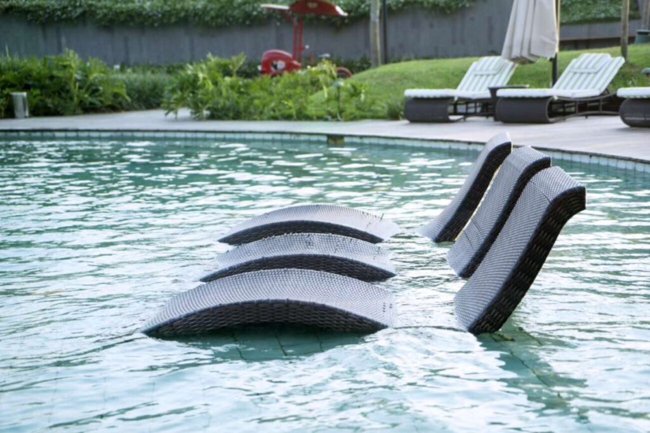 rattan-bench-chairs-swimming-pool-luxury-resort_0x800