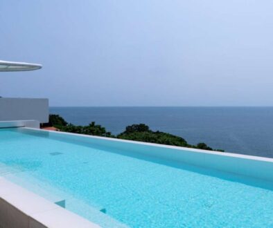 swimming-pool-overlooking-view-andaman-sea-clear-sky-background-summer-holiday-background-concept_0x800